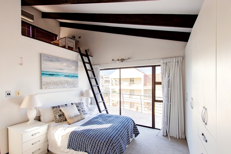 5 Bedroom Property for Sale in Calypso Beach Western Cape